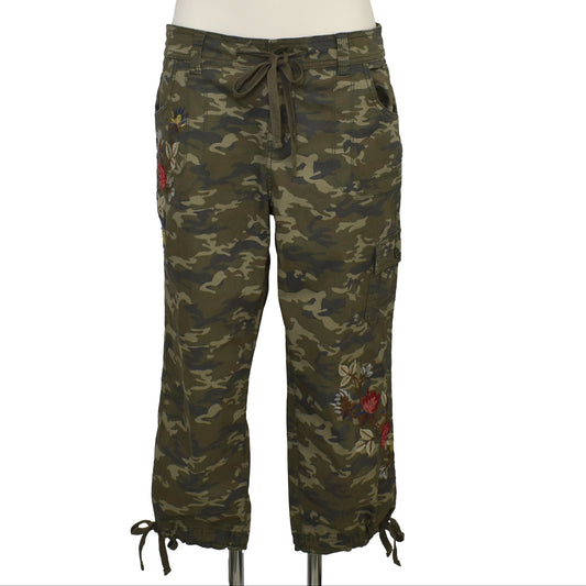 Camo capri buxur með blómum