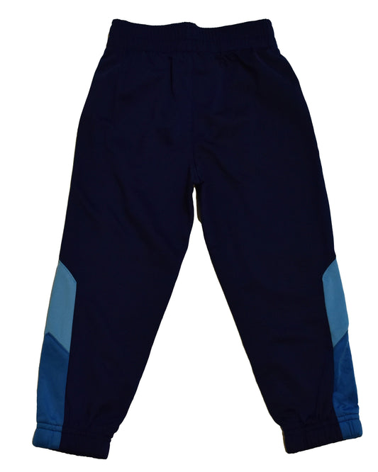 Barna Nike buxur.